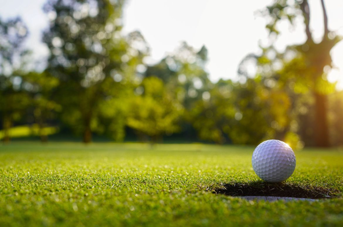 Arnold Bloch Leibler_Cranbourne Golf Course swings to housing development_article