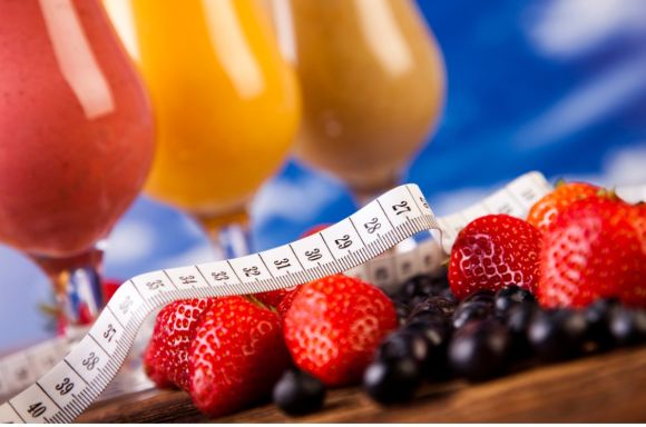 Fitness shakes and fruit