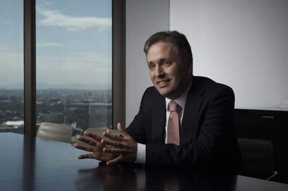 Jonathan Wenig action